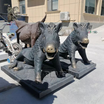 Bronze Life Size Boar Statues Fountains Metal Wild Pig Spitting Water Fountain Sculpture Decoration Garden