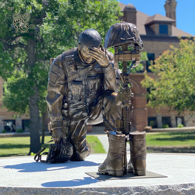 Life-size Bronze Combatant Hero Statue Martyrs Cemetery Memorial Warrior Monument Sculpture Decorative Outdoor