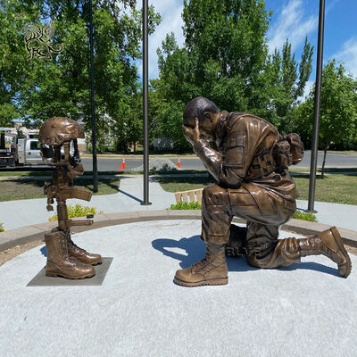 Life-size Bronze Combatant Hero Statue Martyrs Cemetery Memorial Warrior Monument Sculpture Decorative Outdoor