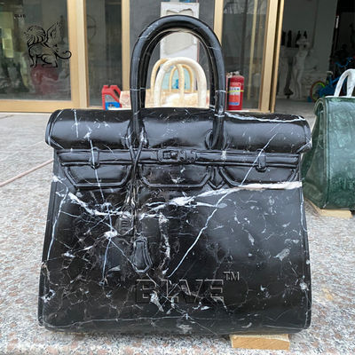 Marble Famous Brand Bag Sculpture Frog Green Natural Stone Handbag Statue Luxury Shopping Mall Decoration
